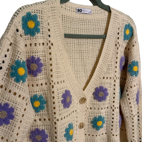 SO Knit Crochet Flower Cardigan Cottagecore Cream Medium - Picture 3 of 5